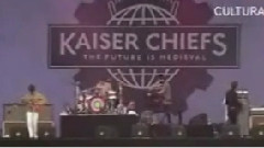 Kaiser Chiefs - Starts With Nothing