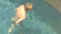 G-Dragon(BigBang) - 泰国酒店游泳池