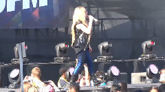 Avril Lavigne - Here's To Never Growing Up