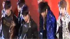 那些让人掉鸡皮疙瘩的镜面舞