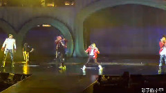 Hands up and talk-02