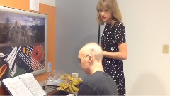 Taylor Swift - Taylor Swift sings 