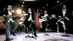 力乙山乐团 - 力乙山乐团 精彩mv简介