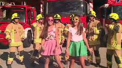 Maša Vujadinovic & Lejla Vulić - Budi Dijete Na Jedan Dan