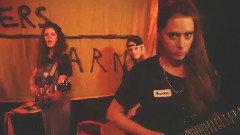 Deers - Castigadas En El Granero