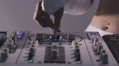 Sara Simms Native Instruments Routine