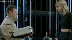 Taylor Swift - We Are Never Ever Getting Back Togehter