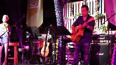 九百九十九朵玫瑰